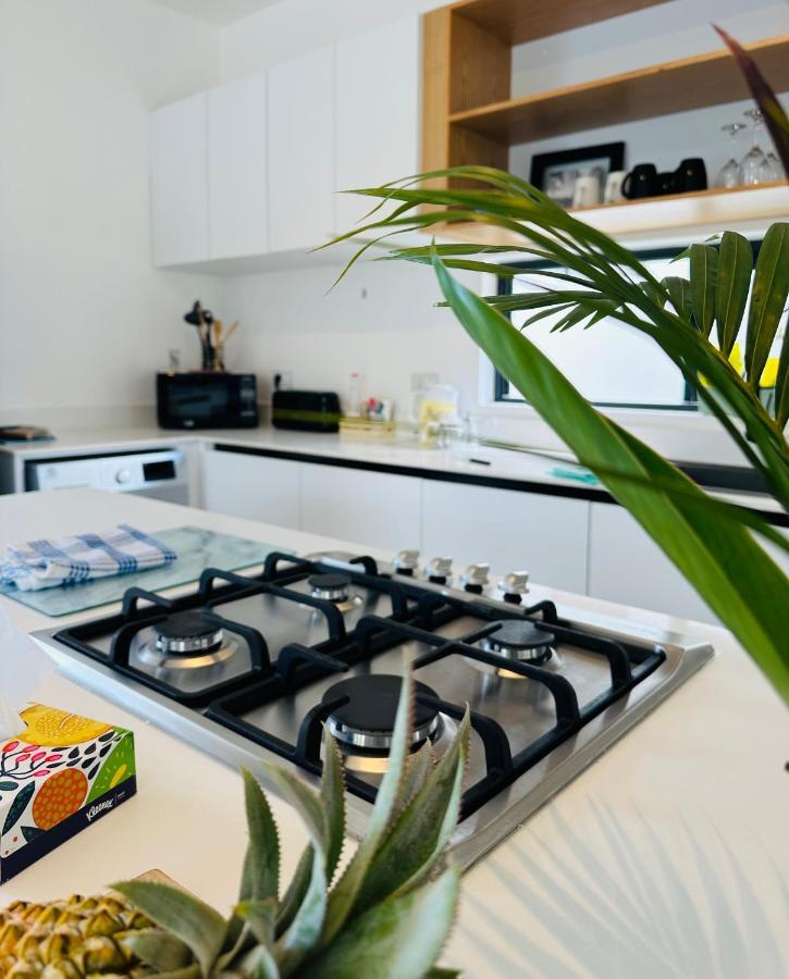 אלביון Into The Sea - Modern Home Close To The Beach מראה חיצוני תמונה